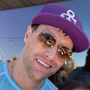 Meet your Posher, Adam